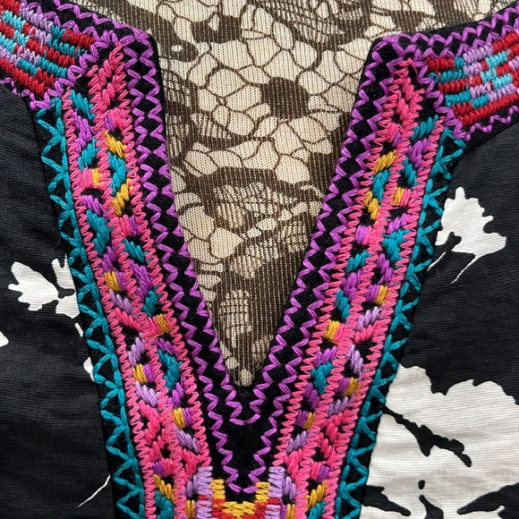 Beautiful Calessa tiered top - Picture 3 of 9